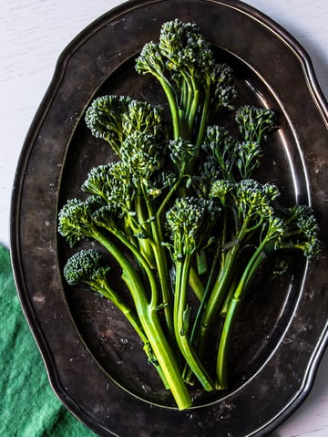 Balsamic Ginger Roasted Broccolini 4x3 (1 of 1)