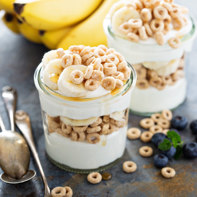 breakfast cereal parfait